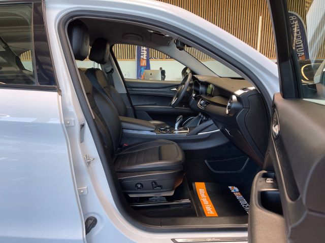 Alfa Romeo Stelvio Super Q4 *KAM*NAVI*TEMPOMAT*LKHZ*