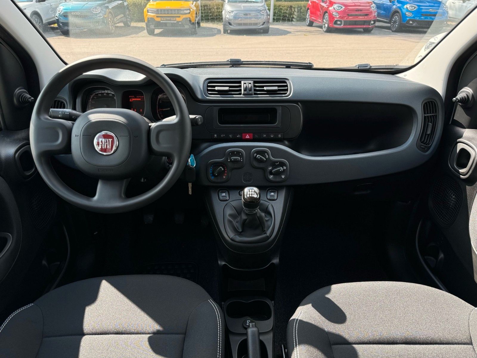 Fahrzeugabbildung Fiat Panda MY24 HYBRID 1.0 GS KLIMA WEISS