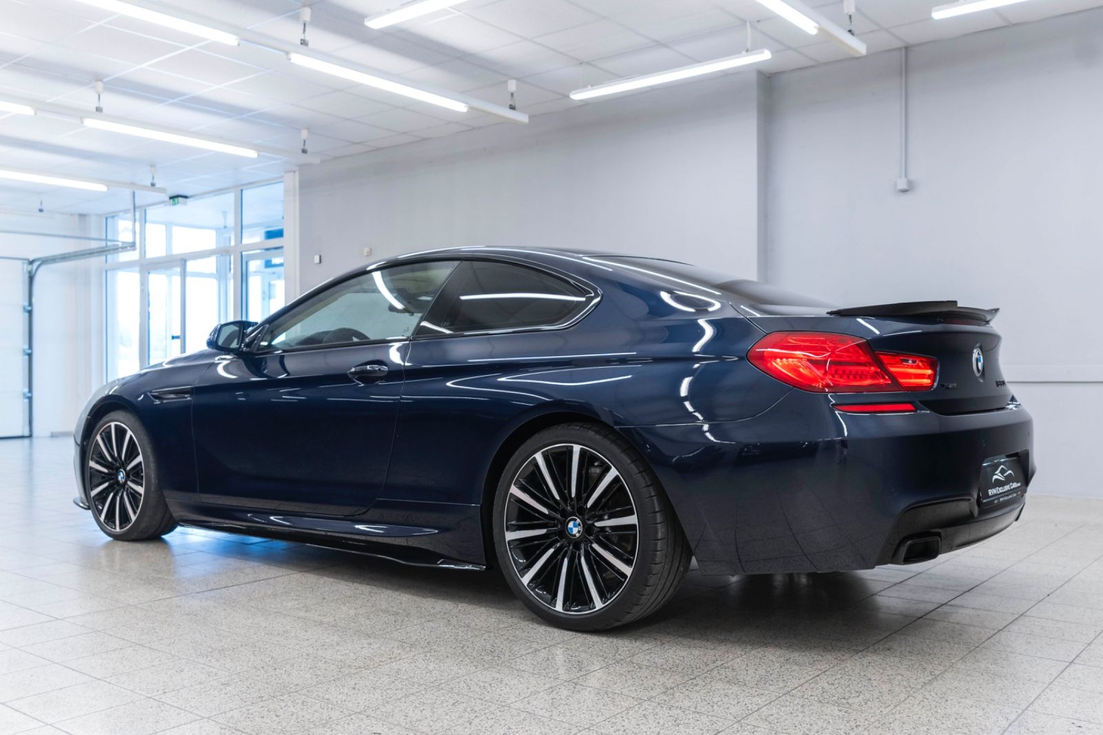 Fahrzeugabbildung BMW 650i xDrive Coupé INDIVIDUAL H&K LED KAM TOTW