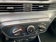 Fahrzeugabbildung Hyundai i20 1.0 KLIMA KAMERA CARPLAY ALLWETTER ALU