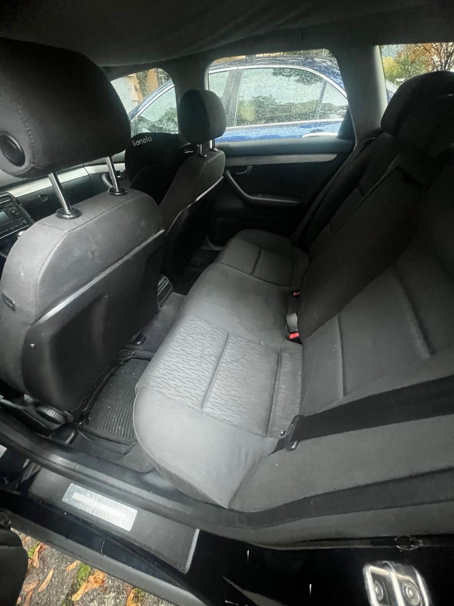 Audi A4 2006 — photo 9