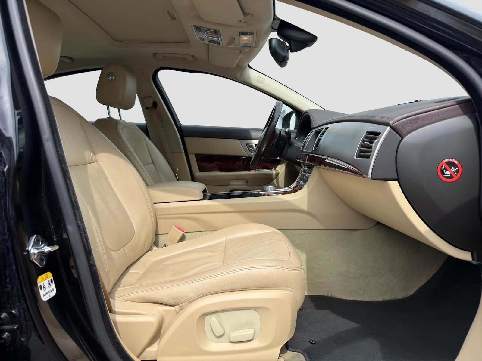 JAGUAR XF 3.0 V6 275CH LUXE