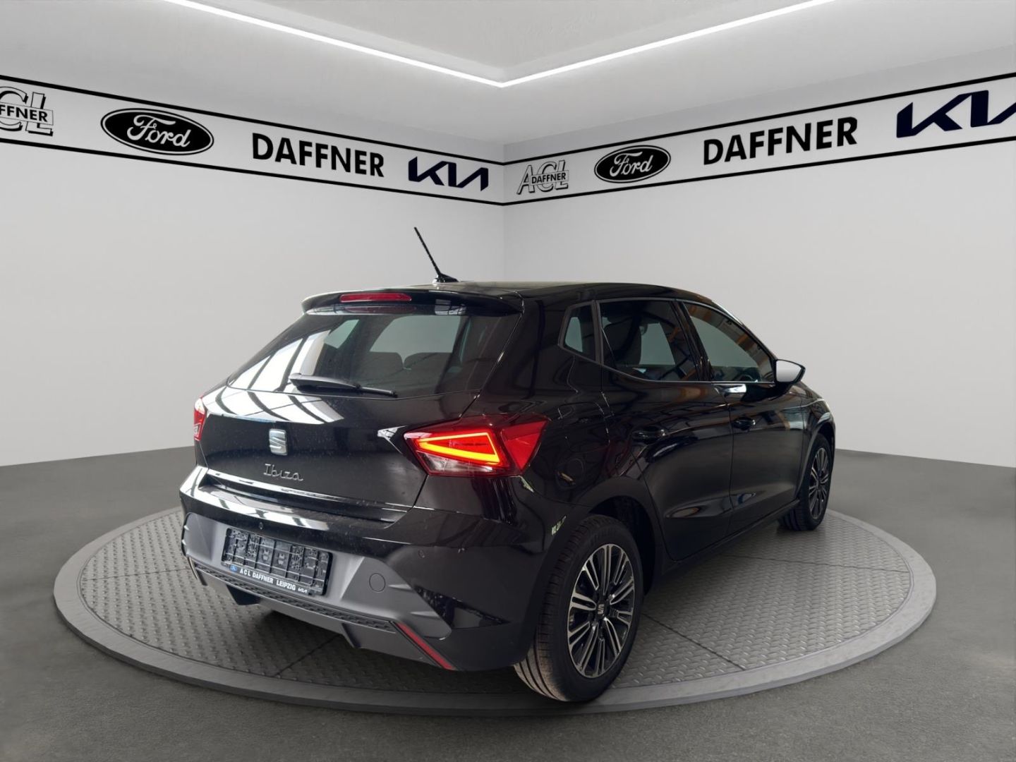 Fahrzeugabbildung SEAT Ibiza 1.0 TSI 85 kW Style Navi LED Digitales Coc