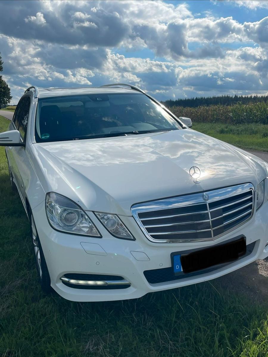 Mercedes-Benz E200 2012 — photo 6