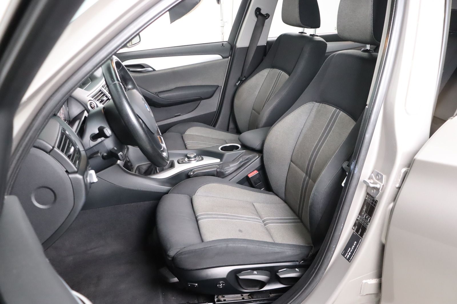Fahrzeugabbildung BMW X1 18i * X-Line * Xenon * Sitzhzg.
