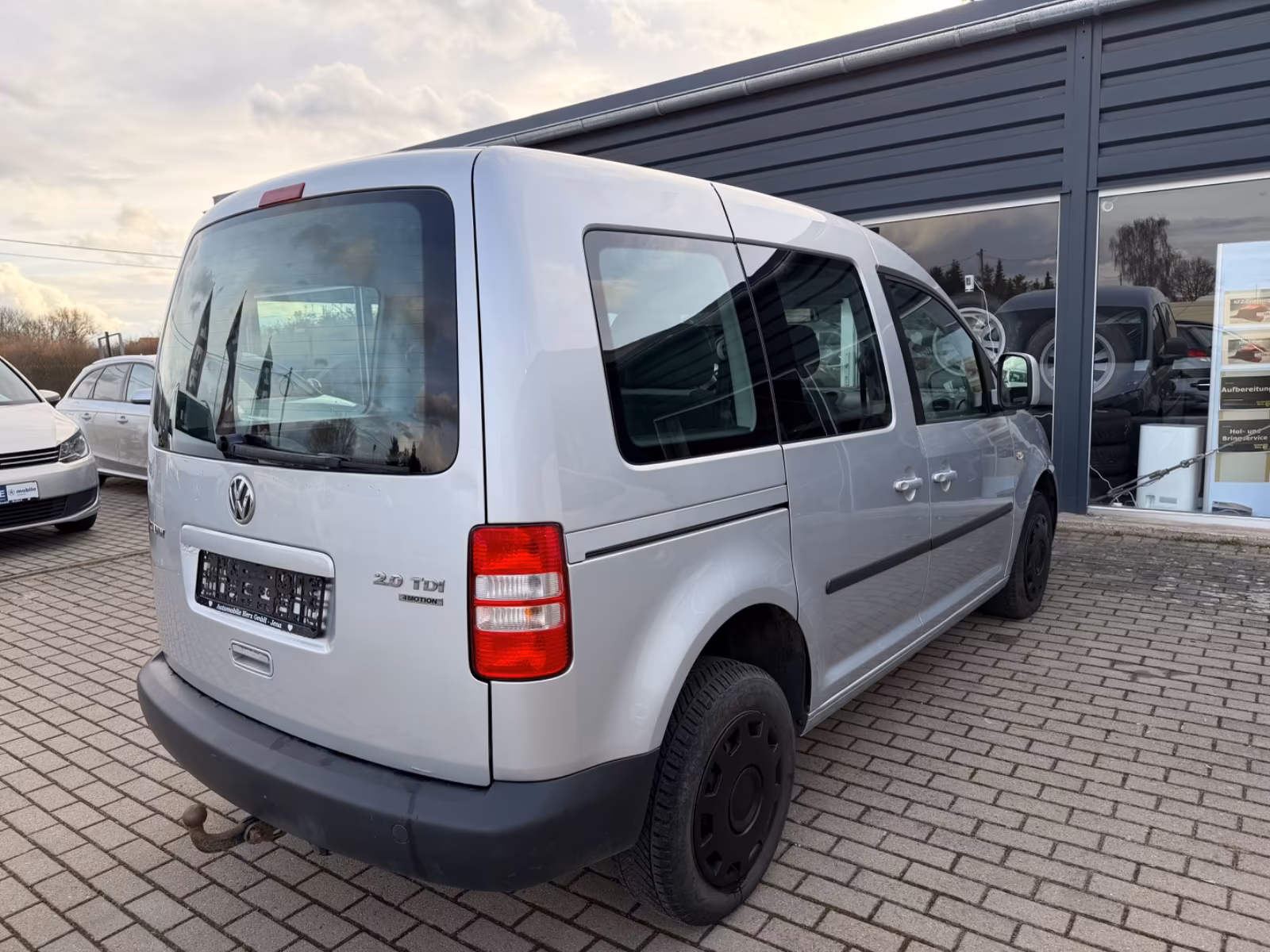 Volkswagen Caddy 4Motion*AHK*5Sitzer*Garantie*1.Hand