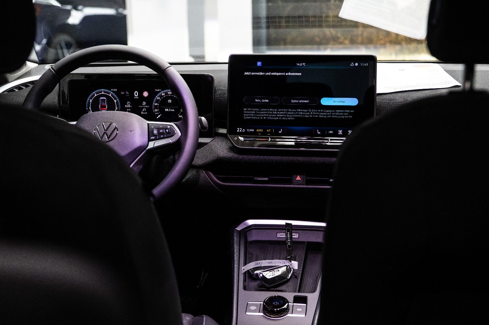 Fahrzeugabbildung Volkswagen T-Roc New Model Life 1.5l TSI DSG ACC APP Kamera