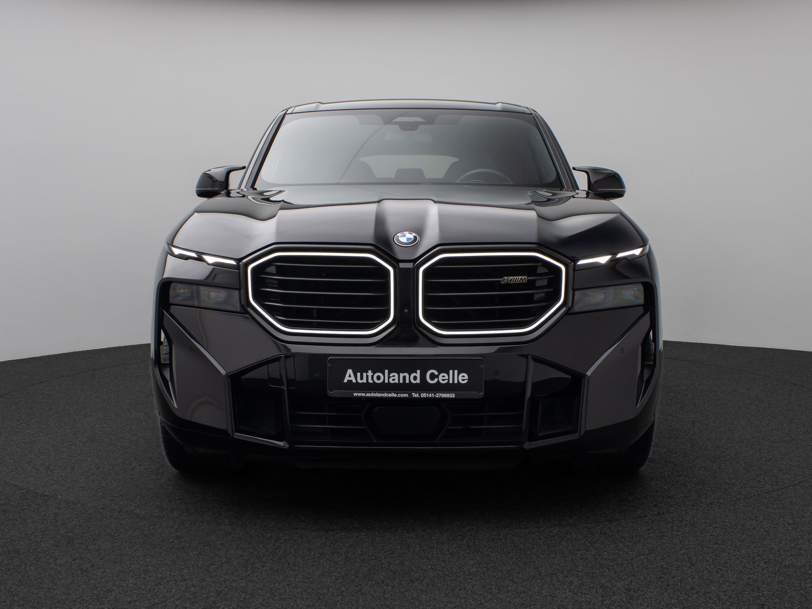 Fahrzeugabbildung BMW XM 360° HUD DAB B&W Massage SoftCl AHK 23" Voll