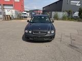 Jaguar X-Type 2.2 D Classic - graue Jaguar X-Type