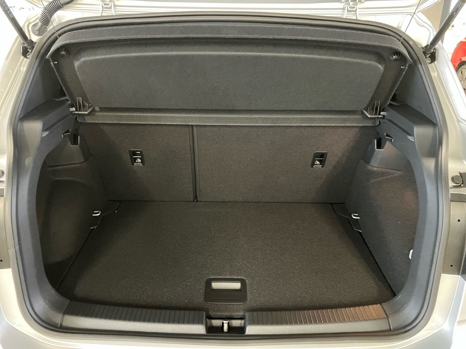 Volkswagen T-Cross - Bild 8