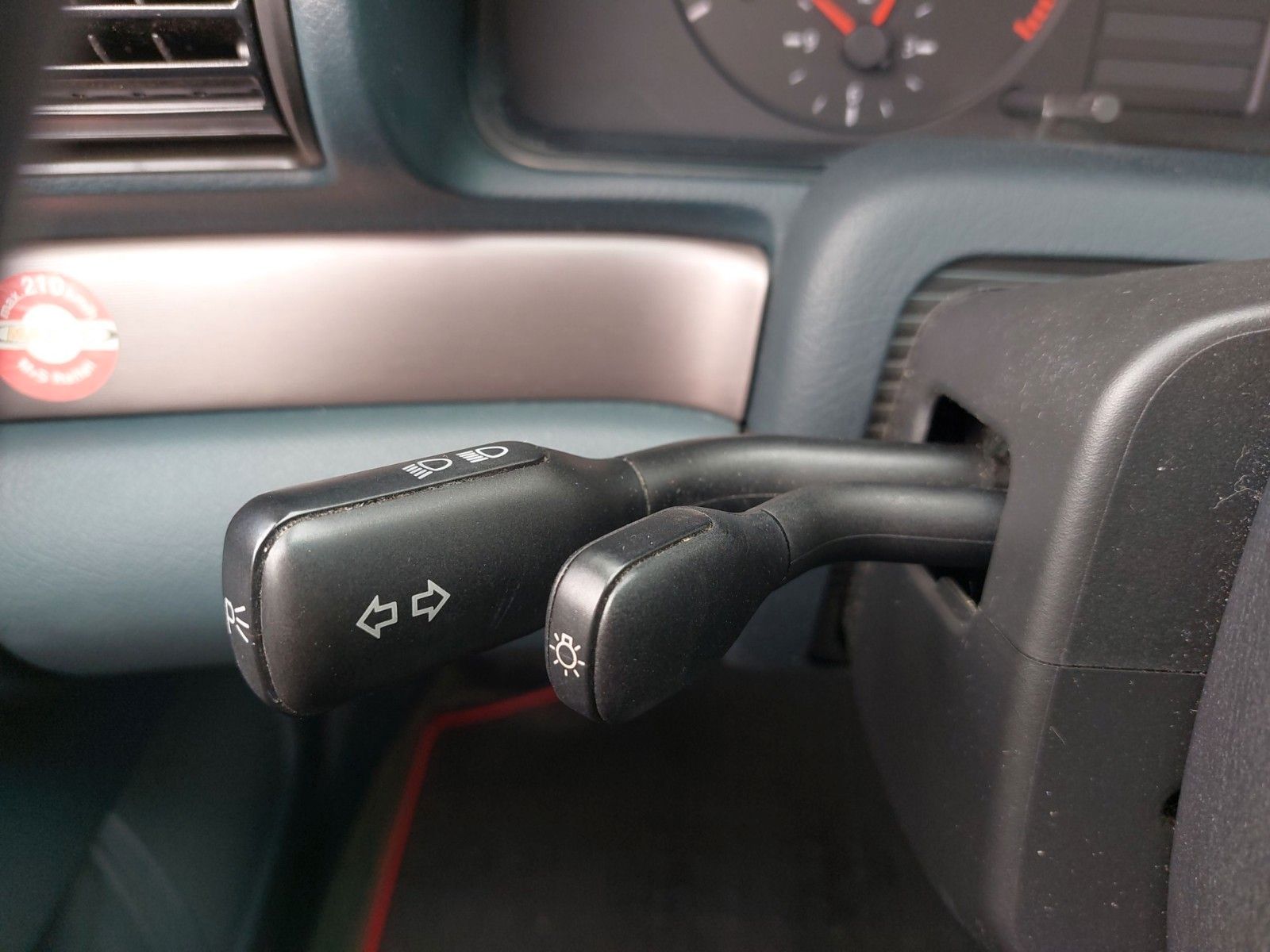 Audi B5 1.8 NUR GEWERBE BATTERIE BREMSEN NEU – Bild 14