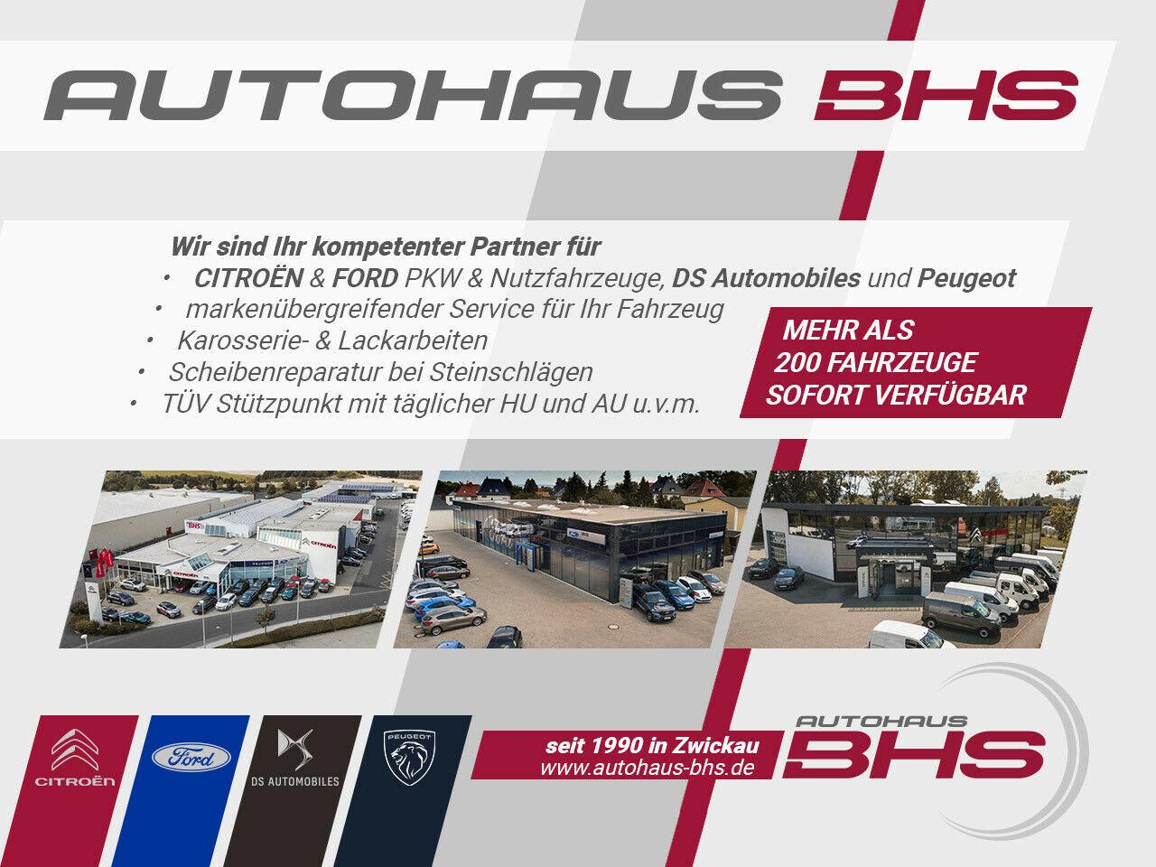 DS Automobiles Nº4 Étoile + Alcantara Hybrid 145