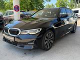 BMW 320d xDrive Sport Line*LASER*PANO*ACC*STAND.HEIZ
