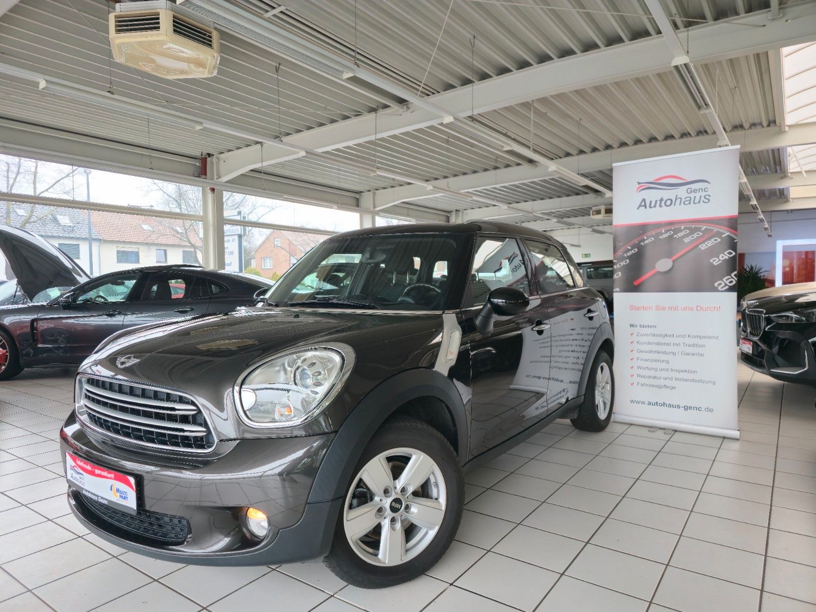 MINI COOPER_COUNTRYMAN
