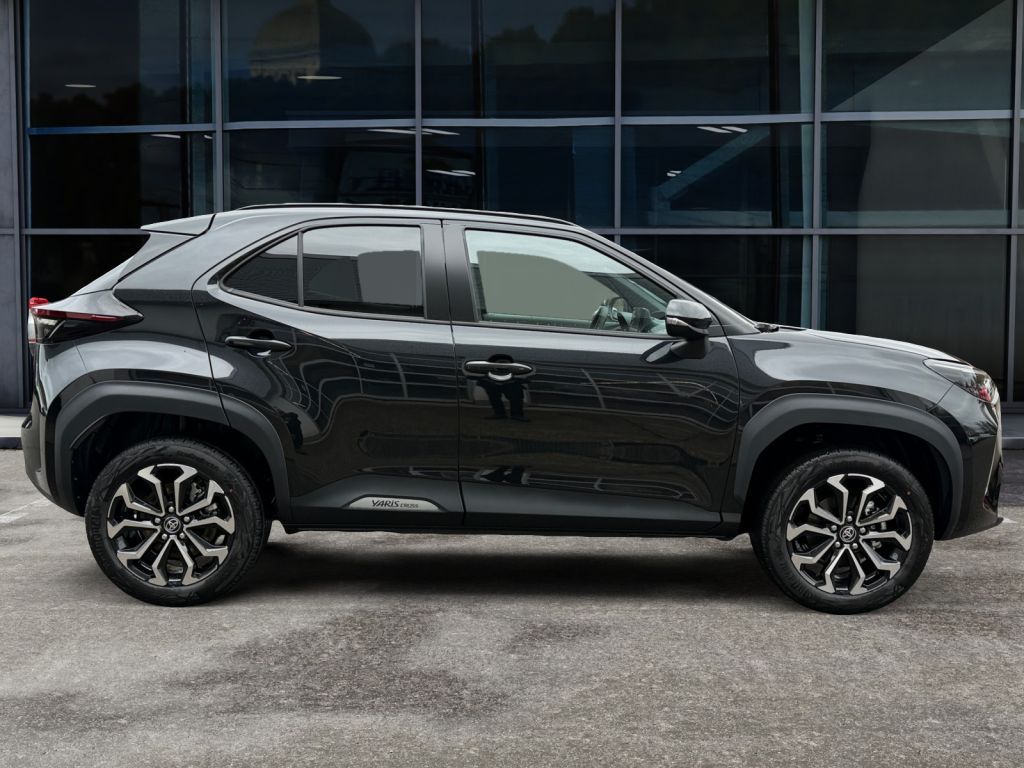 Fahrzeugabbildung Toyota Yaris Cross Hybrid 130 1.5 VVT-i Teamplayer