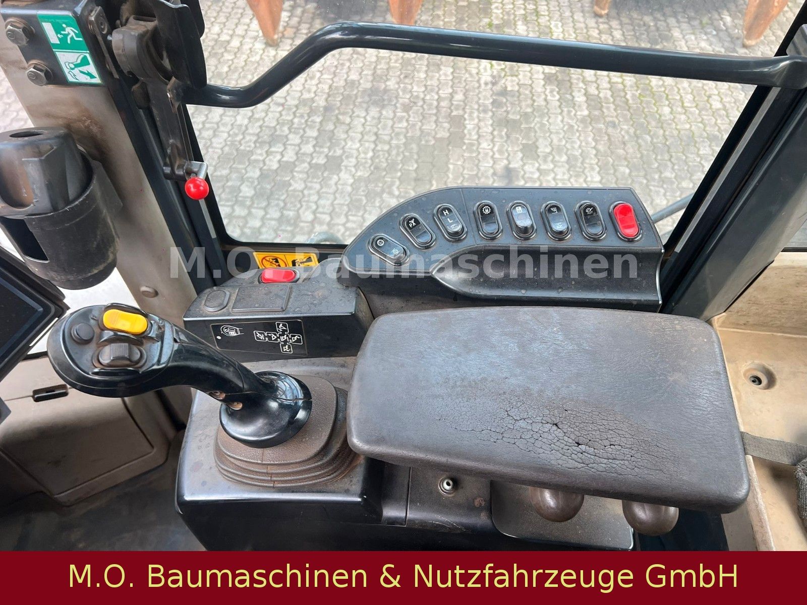 Fahrzeugabbildung Komatsu Komatsu WA 380-8 / AC / ZSA /