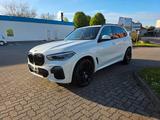 BMW X5 xDrive30d/MSport/Luftf/StHz/Pano/H&K/HeadUp - BMW X5 in Halle