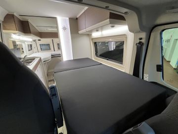 Westfalia Columbus 640 E 140 PS 8G  Zusatzbett SOLAR