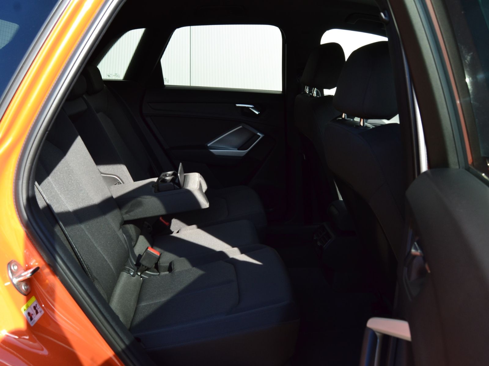 Q3 35 TFSI S-tronic Advanced OPTIK-SW/AHK/LED/18