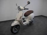 Vespa Primavera 50 // 1.Hand // 2023 // LED - VESPA ROLLER 50