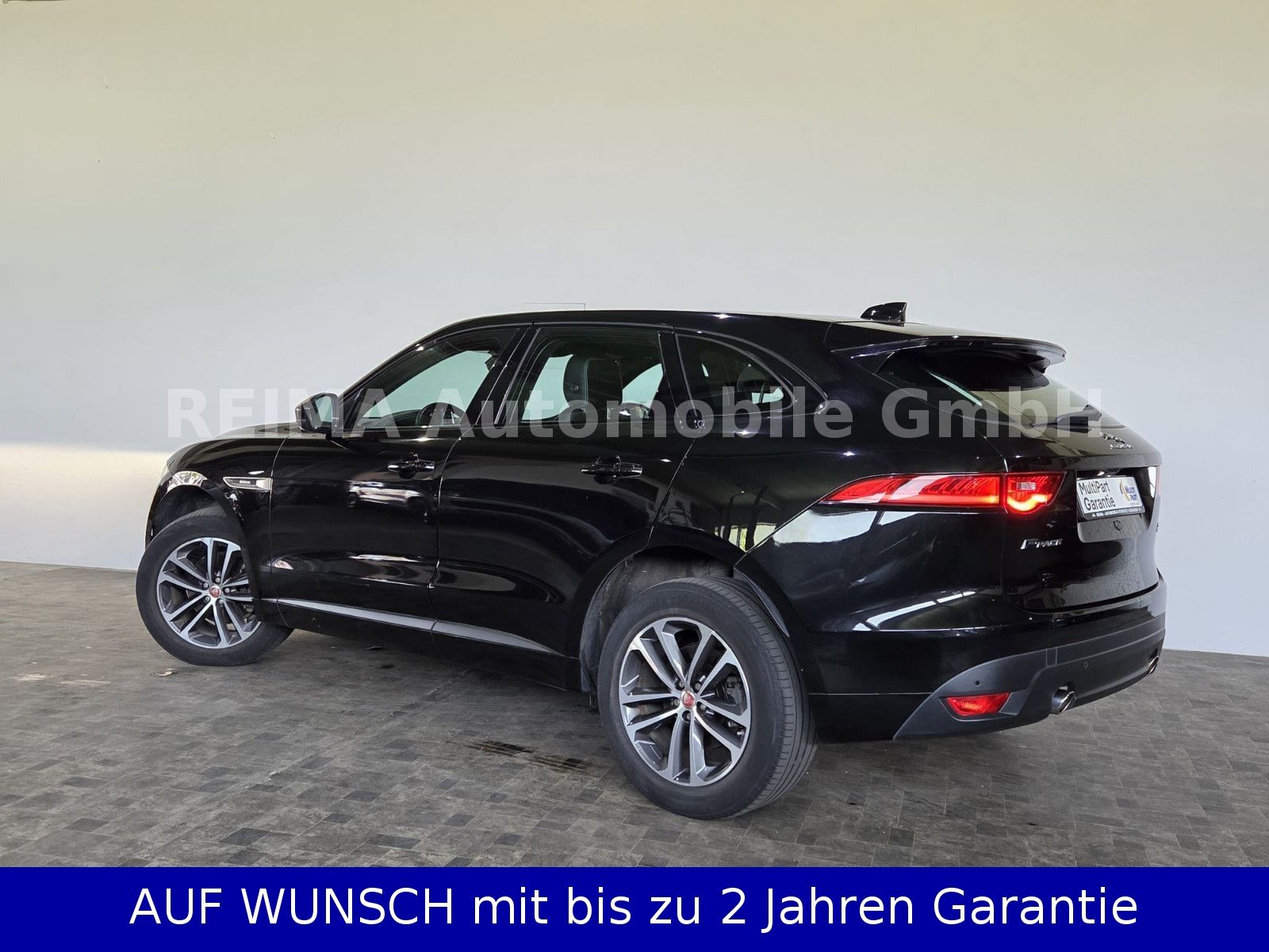 Fahrzeugabbildung Jaguar F-PACE R-Sport AWD, Pano, Meridian,