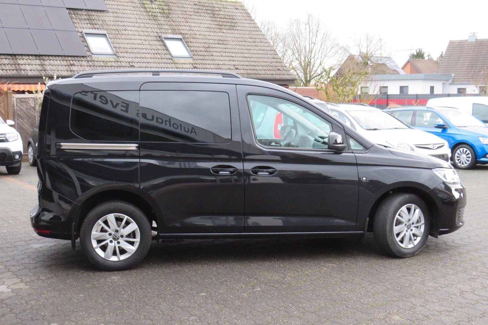 Fahrzeugabbildung Volkswagen Caddy Life DSG NAVI PDC SITZHEI. 1.H NEUES MODEL