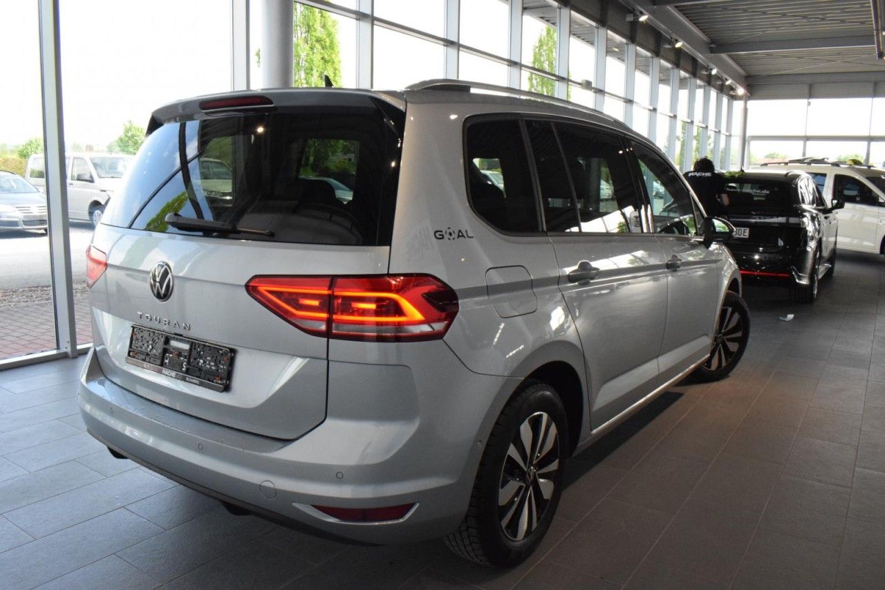 Volkswagen Touran - Bild 3