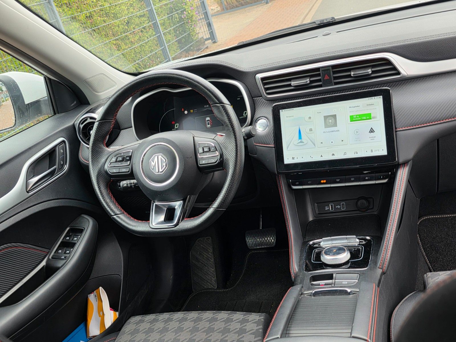 MG ZS