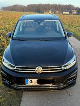 Volkswagen Touran 1.4TSI DSG Highline BMT/7-Sitzer/Pano/Nav - VW Touran Gebrauchtwagen in Essen
