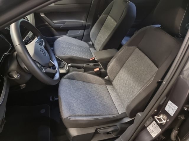Fahrzeugabbildung Volkswagen Taigo 1,0 TSI DSG MOVE LED-MATRIX ACC NAVI AHK D