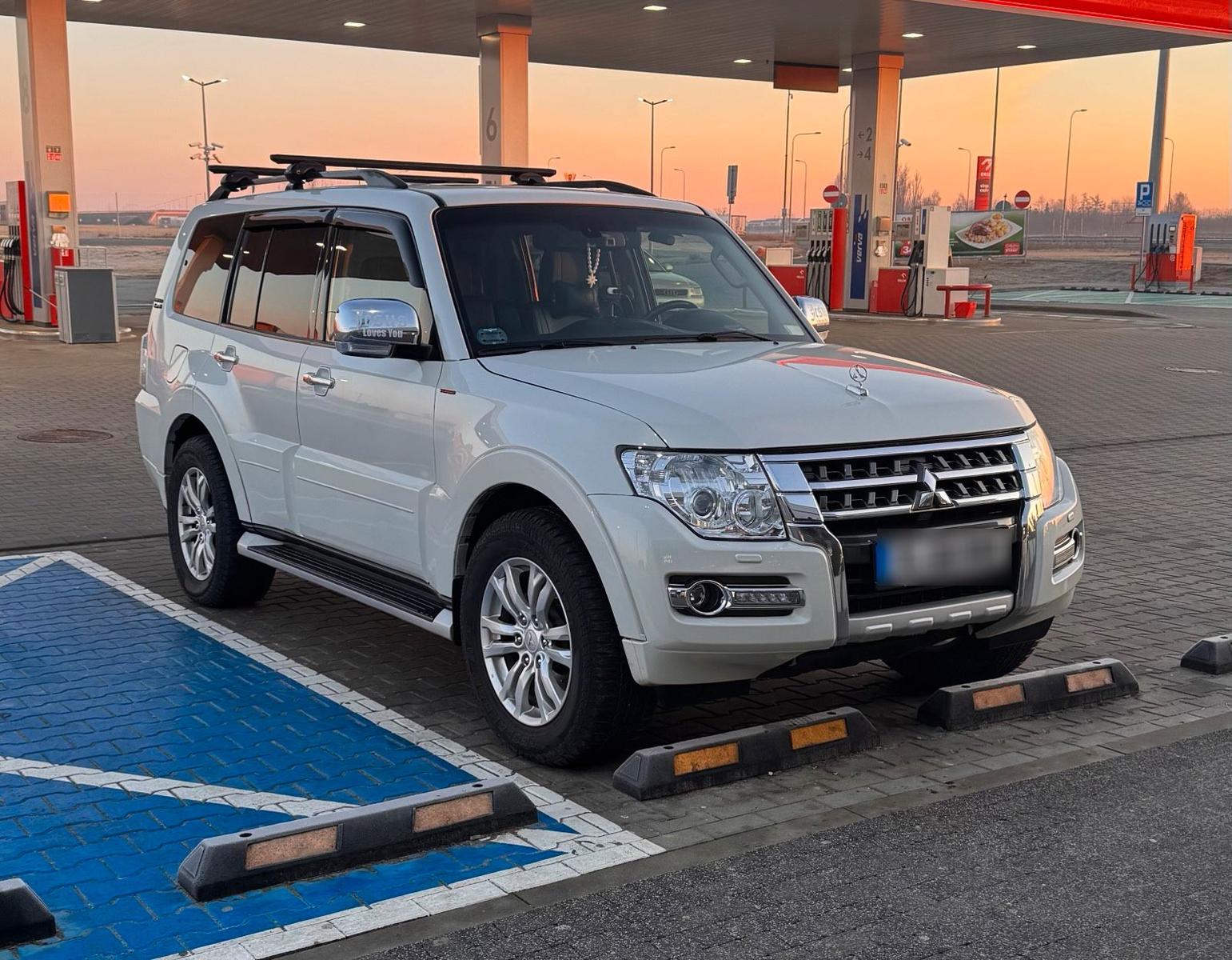 Mitsubishi Pajero