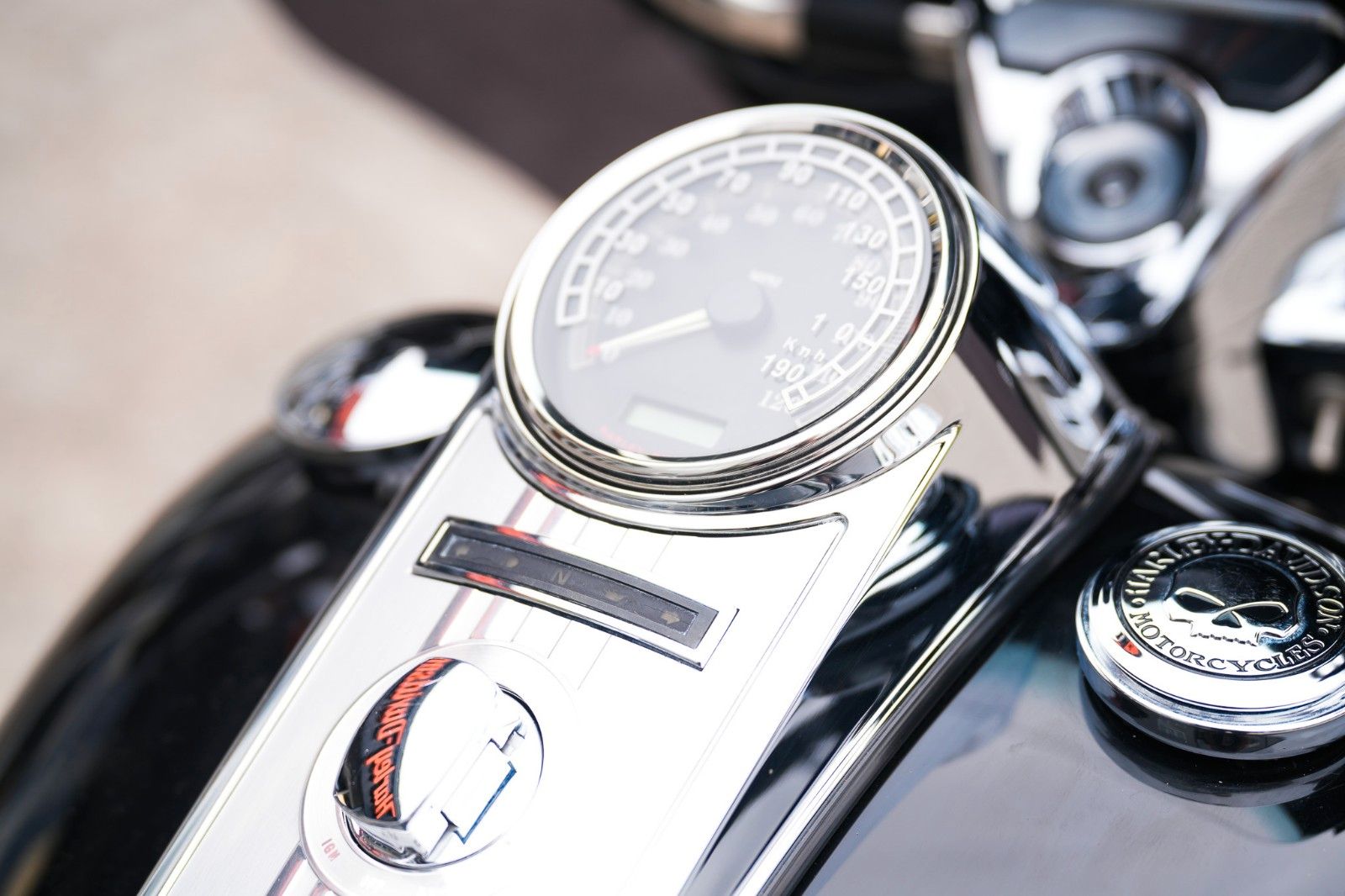 Fahrzeugabbildung Harley-Davidson FLHR Road King Twin Cam 96 cui - Jekill