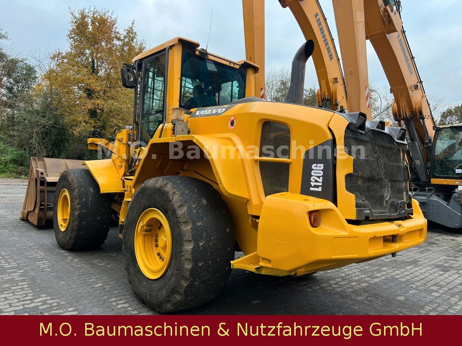 Fahrzeugabbildung Volvo L 120 G /BSS/Hochkippschaufel/Waage /AC / ZSA