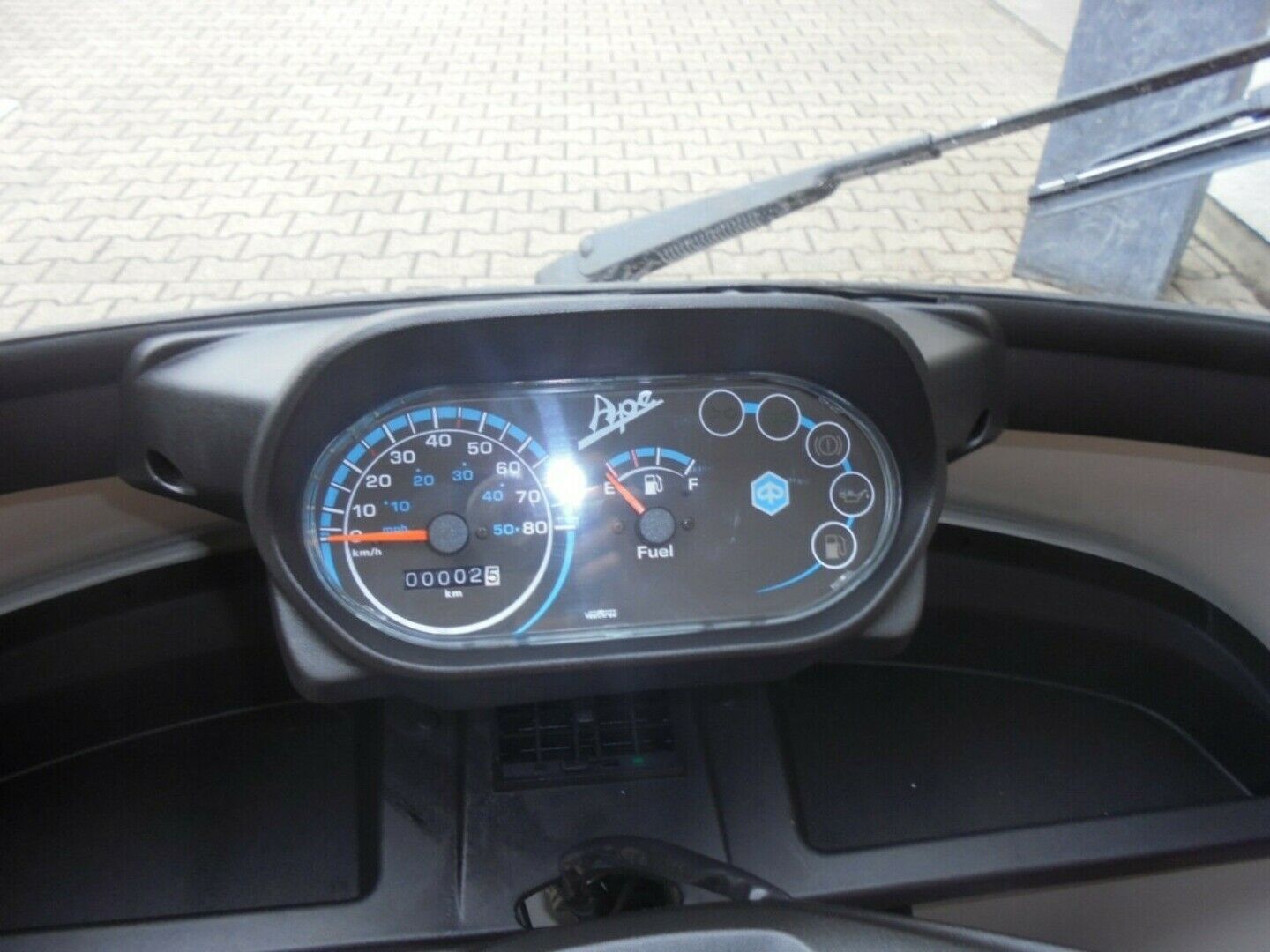 Fahrzeugabbildung Piaggio Ape 50 Kasten weiß,auch als 25kmh erhältlich*