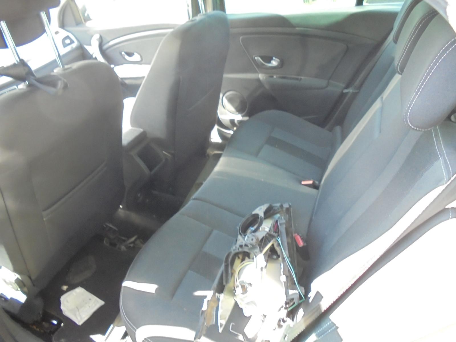 Renault Megane 2009 — photo 11