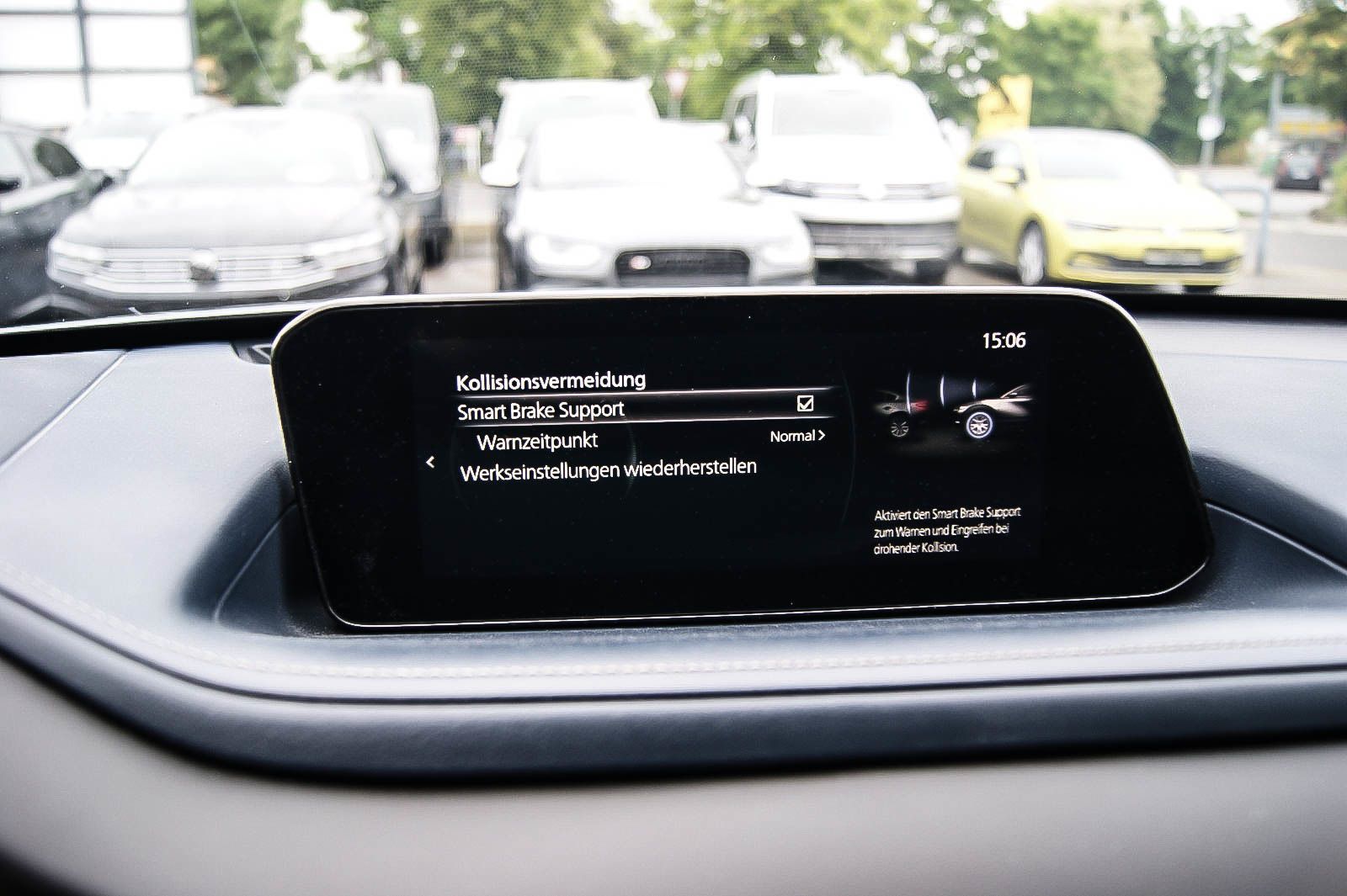 Fahrzeugabbildung Mazda CX-30 2.0 SKYACTIV-G M Hybrid DESIGN HEADUP LED