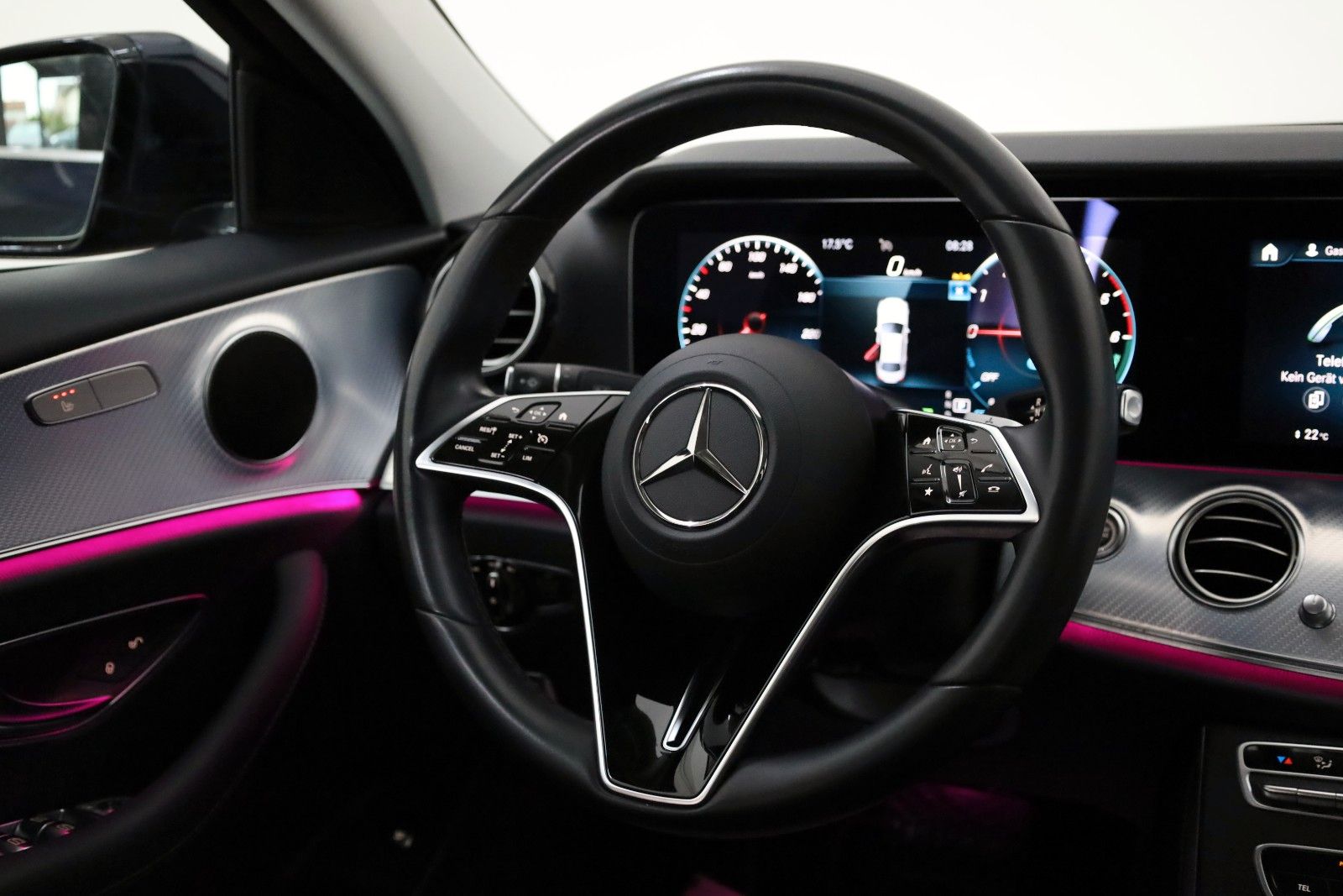 Fahrzeugabbildung Mercedes-Benz E 300 de Lim Leder,Navi,LED,Widescreen,Spur/Park