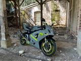 Suzuki GSX-R 750 K4 - SUZUKI GSX R 750 K7