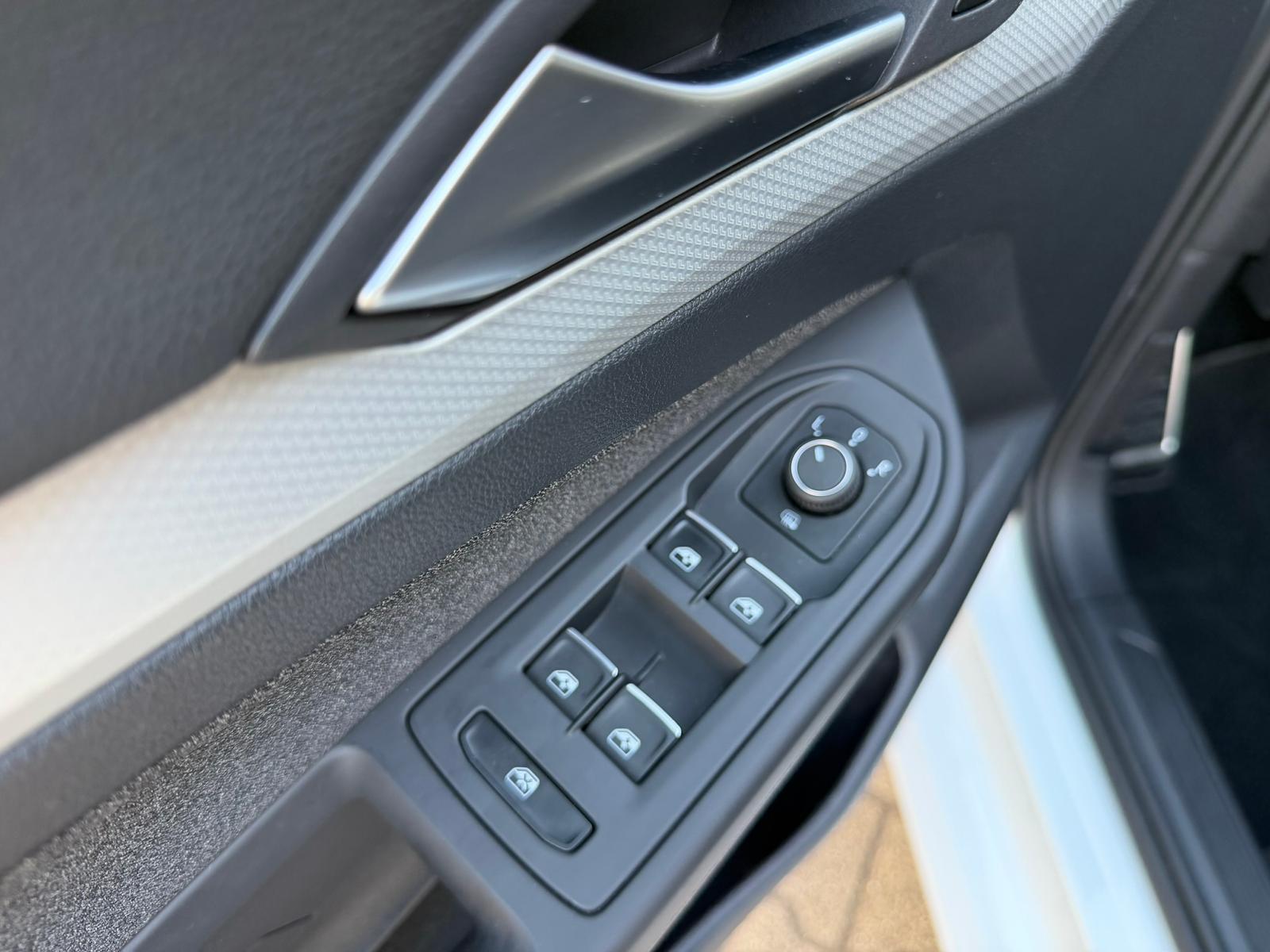 Volkswagen Golf VIII 1.0 TSI MOVE *RFK*SHZ*AppConnect*, миниатюра 9