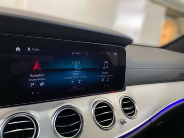 Mercedes E 300 - 12