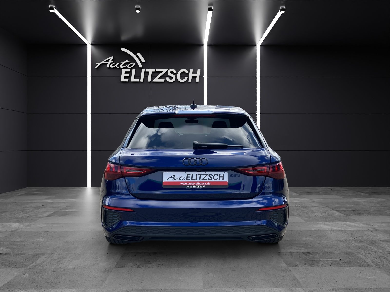 Fahrzeugabbildung Audi A3 Sportback 35 TFSI S line Matrix HUD ACC SHZ
