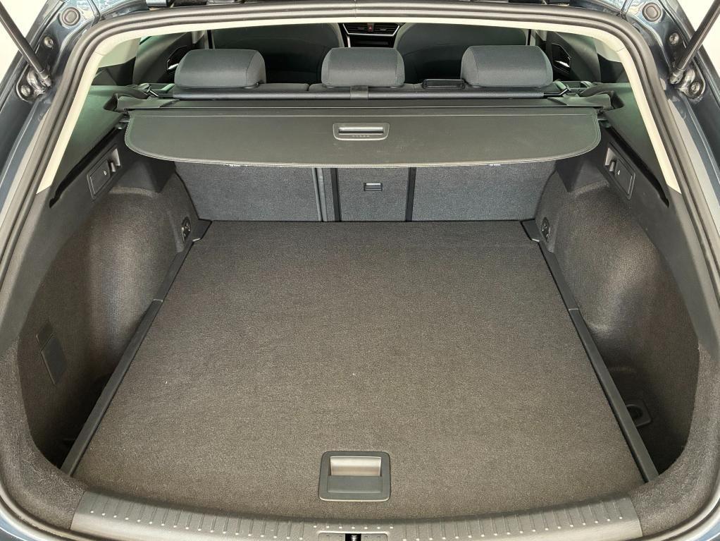 SEAT Leon SP Style 2.0 TDI 110kW 7-Gang Automatikgetr, миниатюра 9