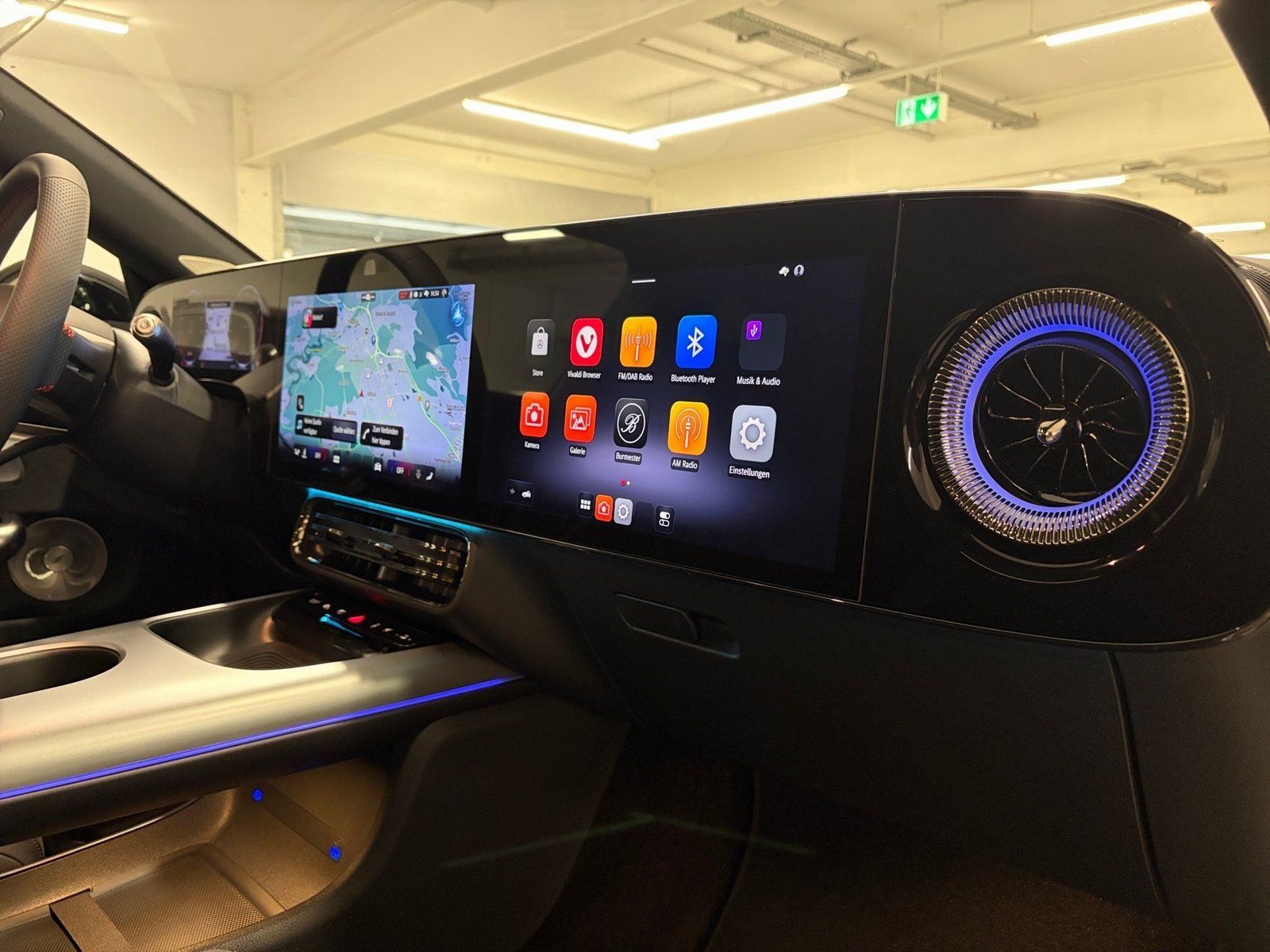 Fahrzeugabbildung Mercedes-Benz CLA 220 4M AMG*Burmes*360*HeadUp*Superscreen*AHK