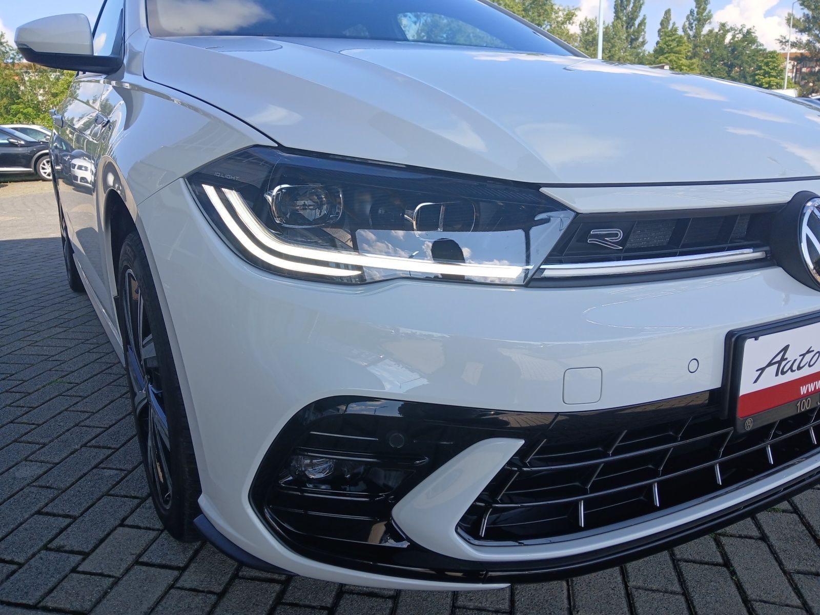 Fahrzeugabbildung Volkswagen Polo TSI R-Line Matrix Pano ACC PDC SH 17"