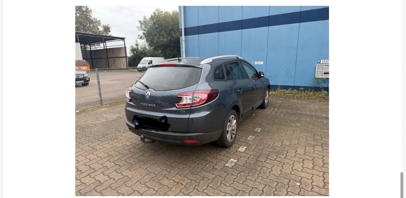 Renault Megane 2015 — rear view