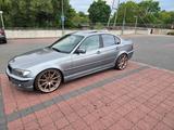BMW Bmw e46 330i - BMW 330 Limousine E46 330i mit Benzin-Antrieb