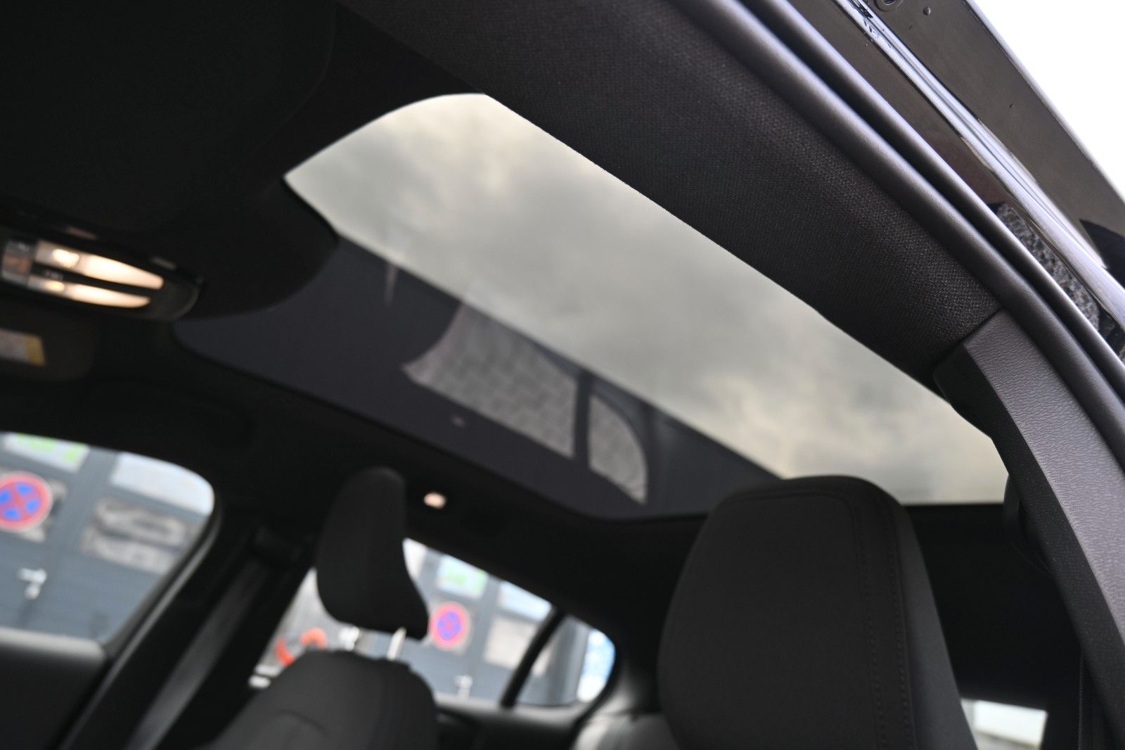 Fahrzeugabbildung Volvo C40 Plus BEV Twin Motor AWD*Pano*20 Zoll*STHZG*