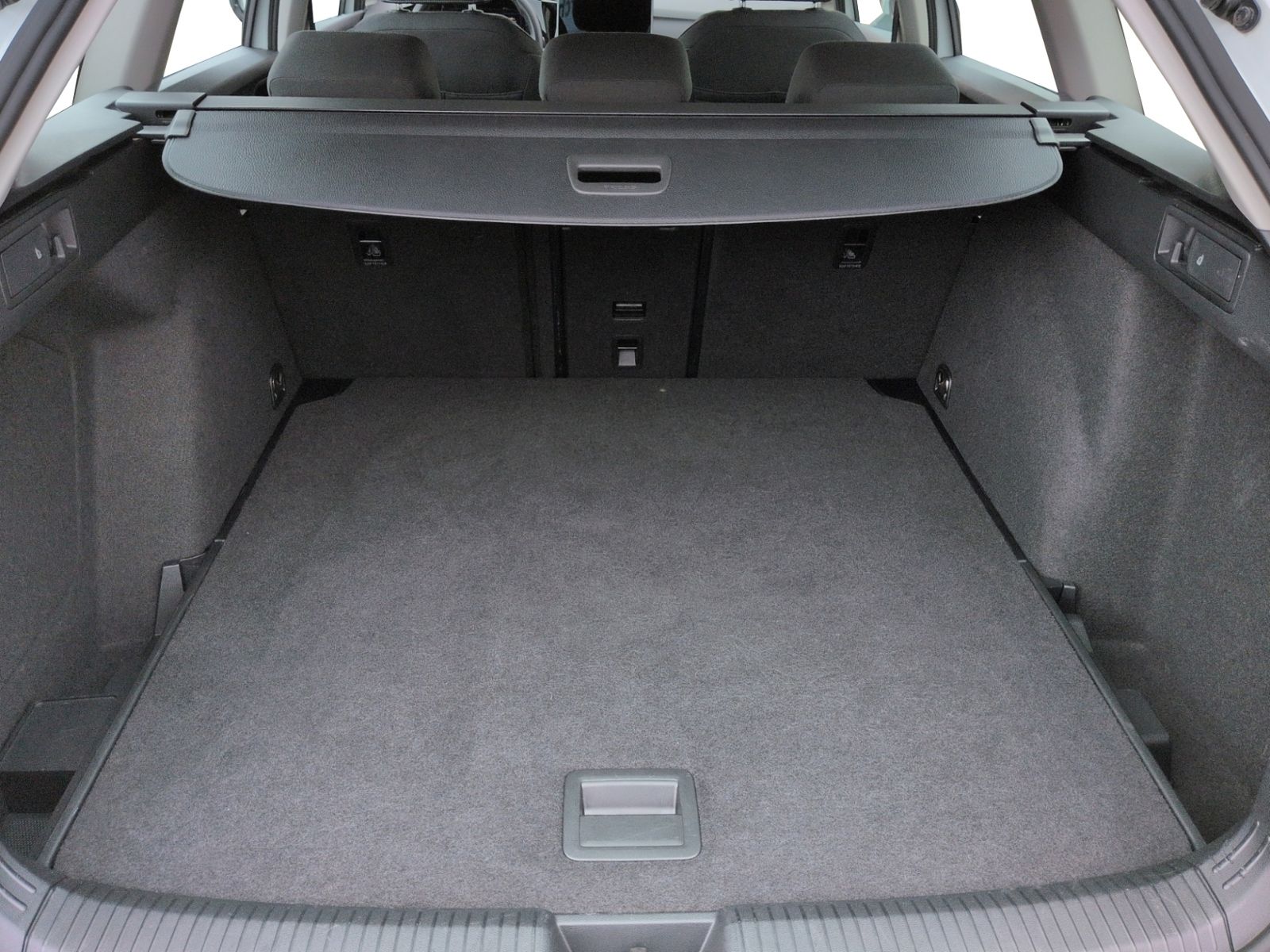 Golf VIII Variant 2.0 TDI Life ACC+LED+SHZ+PDC