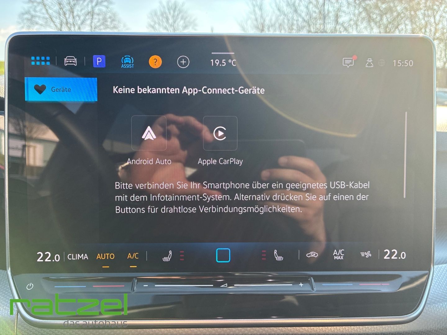Fahrzeugabbildung Volkswagen Golf Goal Life 1,5 l eTSI DSG Navi LED ACC Apple