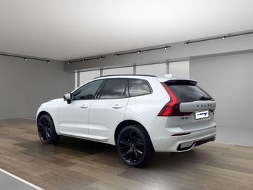 Volvo XC60 B5 AWD Plus Black Edition Facelift